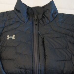Like New Under Armour Women's Puffer Jacket - Dark Blue